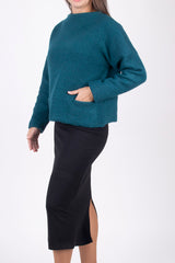 ВЪЛНЕНА БЛУЗА - Пули - Петрол