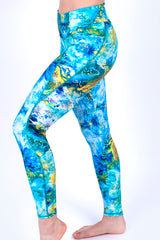 Клин с джобове - Into the sea