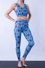 КЛИН и БЮСТИЕ + БЛУЗА С ГОЛ ГРЪБ ПОДАРЪК ! Син калейдоскоп